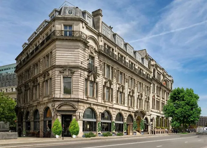 Tower Residences By Blue Orchid Londres